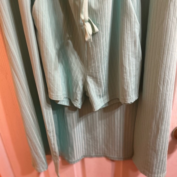 3 piece short set with knee length sleeveless duster - Picture 5 of 5